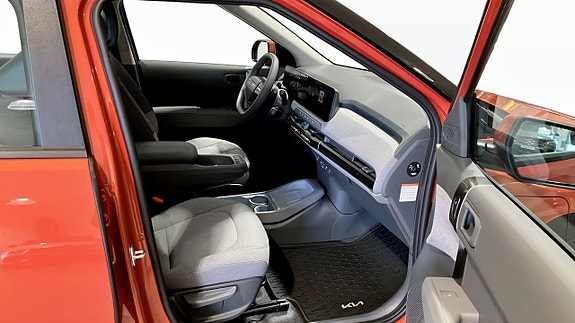 Kia EV3 3 of 5