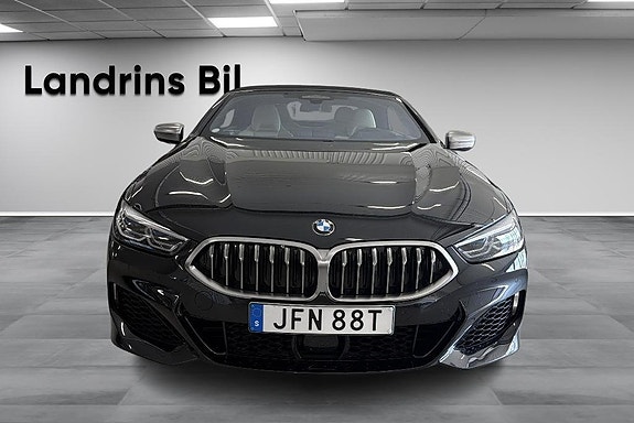 BMW M850i 2 of 5