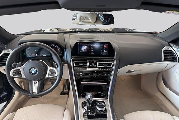 BMW M850i 7 of 18