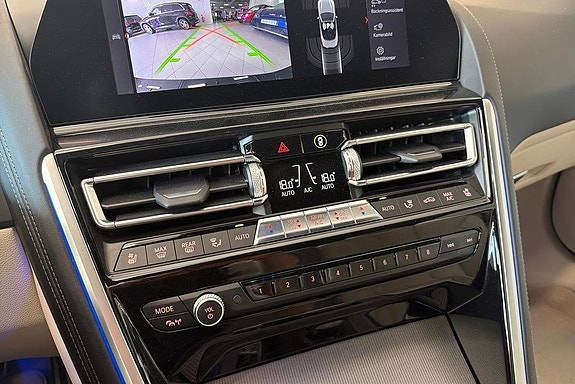 BMW M850i 13 of 18