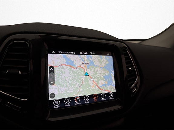 Jeep Compass 19 of 30