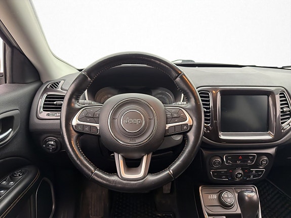 Jeep Compass 15 of 30