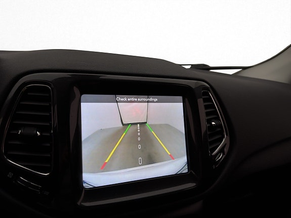 Jeep Compass 18 of 30