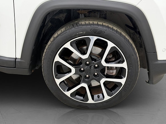 Jeep Compass 30 of 30