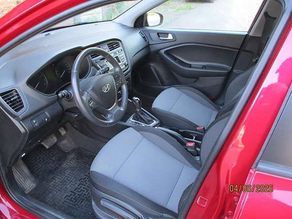 Hyundai i20 4 of 5