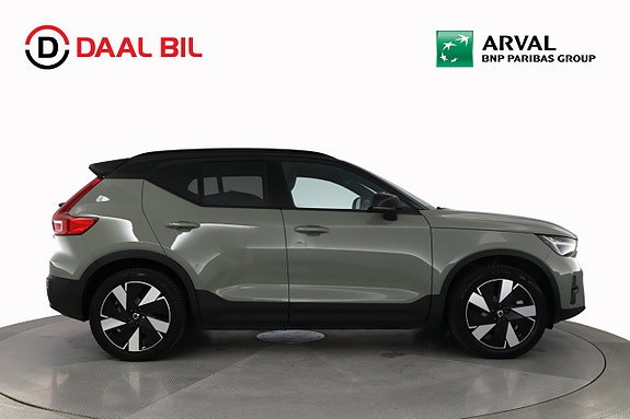 Volvo XC40 6 of 30