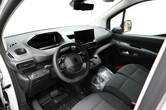 Peugeot Partner 3 of 5