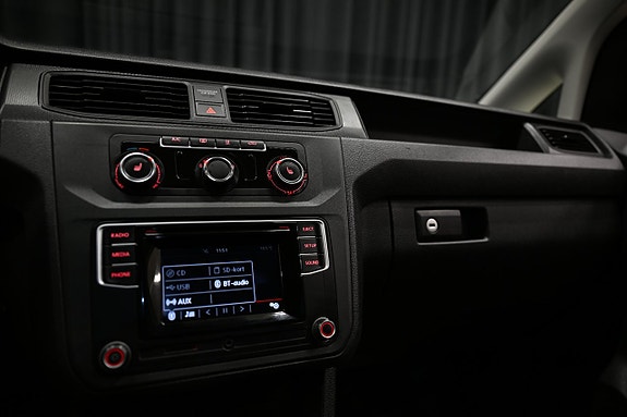 Volkswagen Caddy Maxi 23 of 27