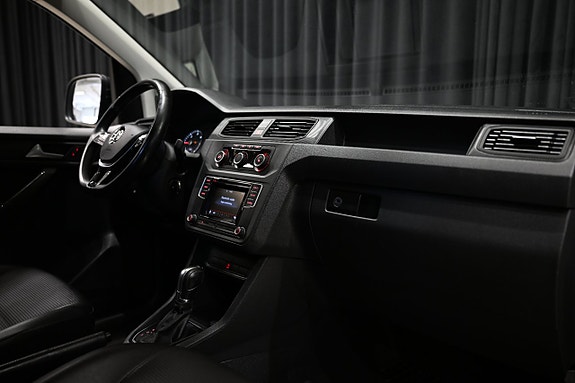 Volkswagen Caddy Maxi 25 of 27
