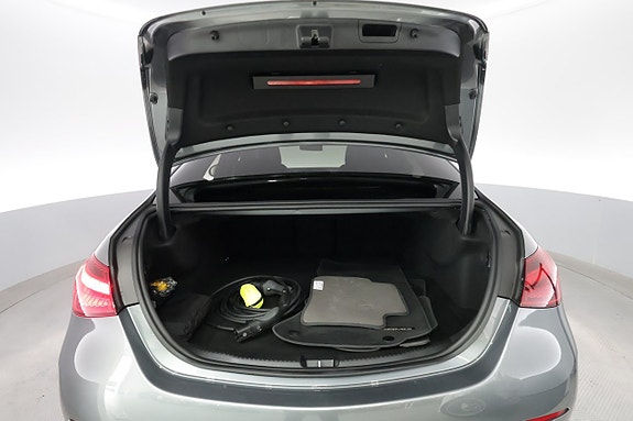 Mercedes-Benz C300 e 29 of 29