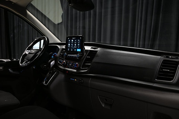 Ford Transit Custom 25 of 27