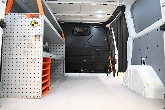 Ford Transit Custom 7 of 27