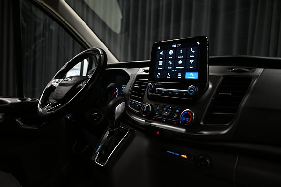 Ford Transit Custom 26 of 27