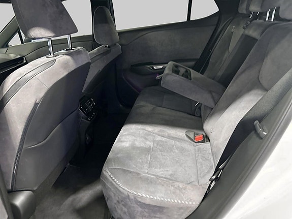 Lexus RZ500e 9 of 25