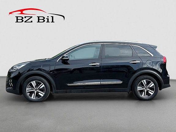 Kia Niro 2 of 21