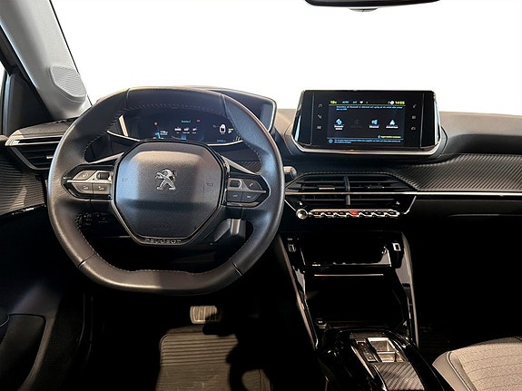 Peugeot e-208 6 of 15