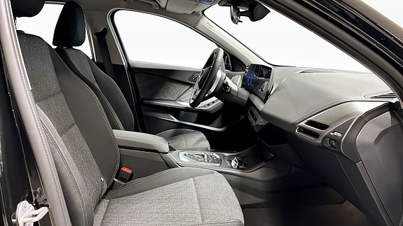 BMW 120 3 of 9