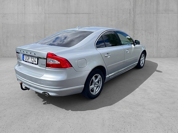 Volvo S80 5 of 5