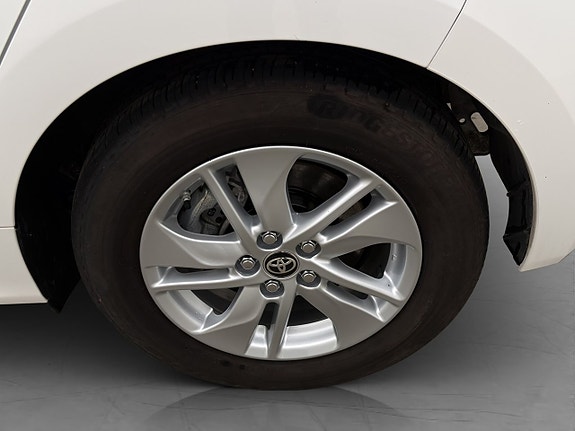 Toyota Yaris 27 of 27