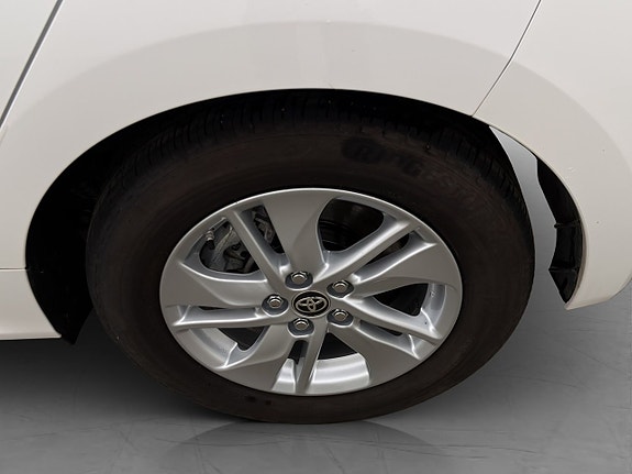Toyota Yaris 26 of 27