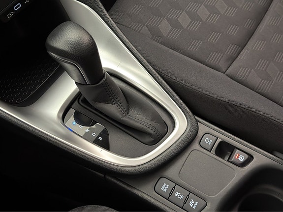 Toyota Yaris 20 of 27