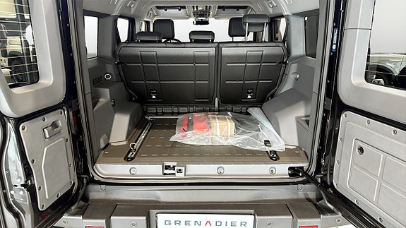 Ineos Grenadier 10 of 17