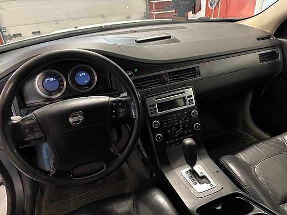 Volvo XC70 8 of 8