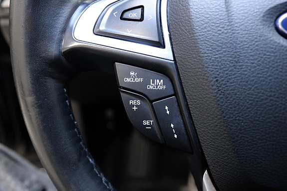 Ford Mondeo 23 of 26