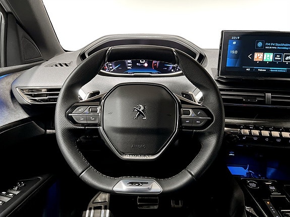 Peugeot 5008 8 of 16