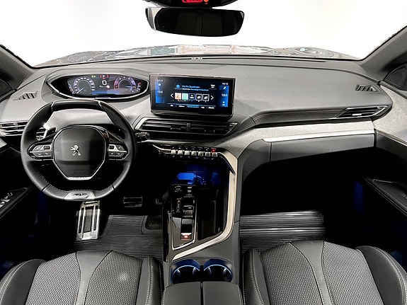 Peugeot 5008 7 of 16