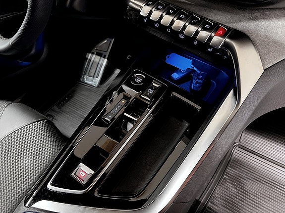 Peugeot 5008 11 of 16