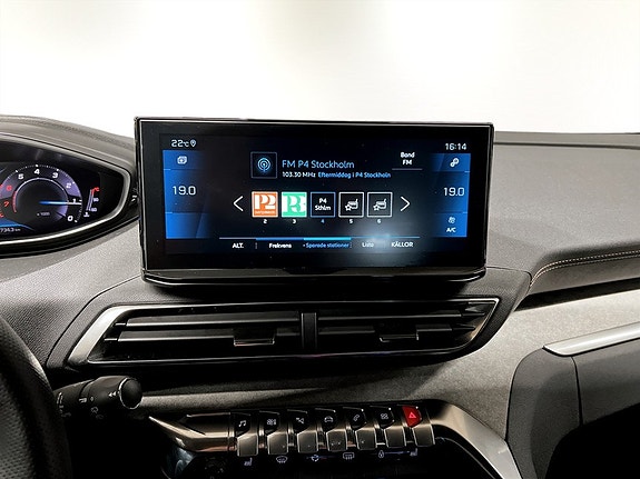 Peugeot 5008 10 of 16