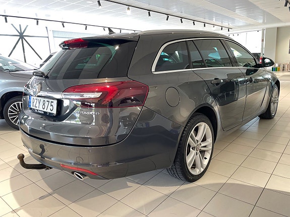 Opel Insignia 4 of 5