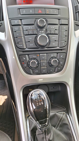 Opel Astra 4 of 5