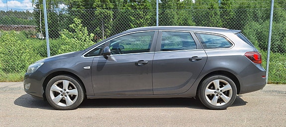 Opel Astra 2 of 5