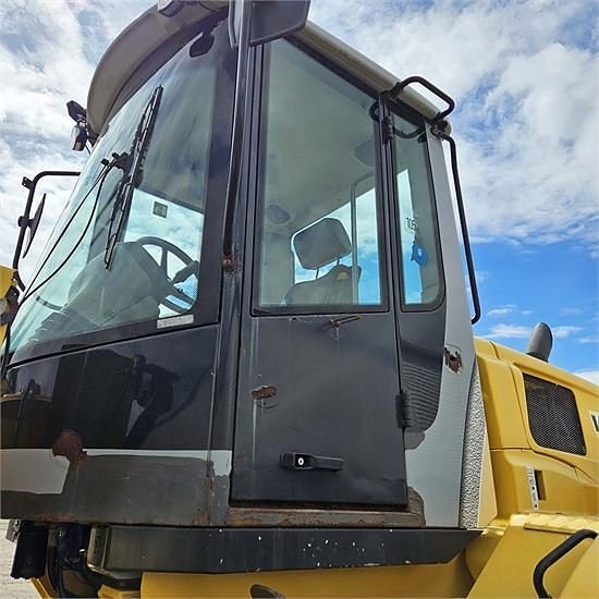 New Holland W170 - 14 ton 13 of 30