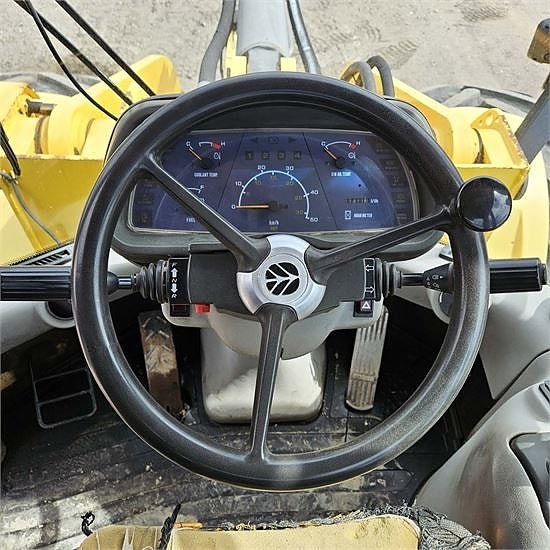 New Holland W170 - 14 ton 15 of 30