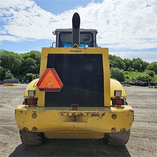 New Holland W170 - 14 ton 11 of 30