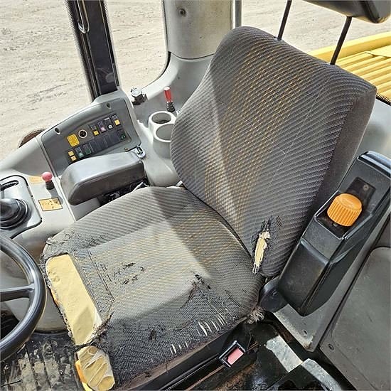 New Holland W170 - 14 ton 14 of 30
