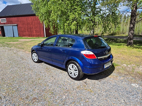 Opel Astra 5 of 5