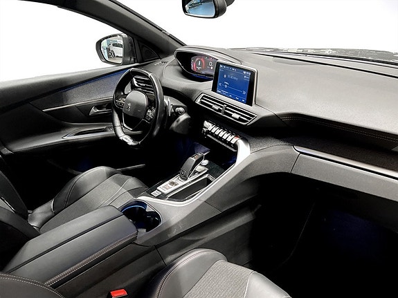 Peugeot 3008 11 of 15