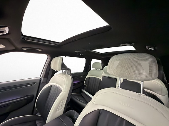 Kia EV9 14 of 30