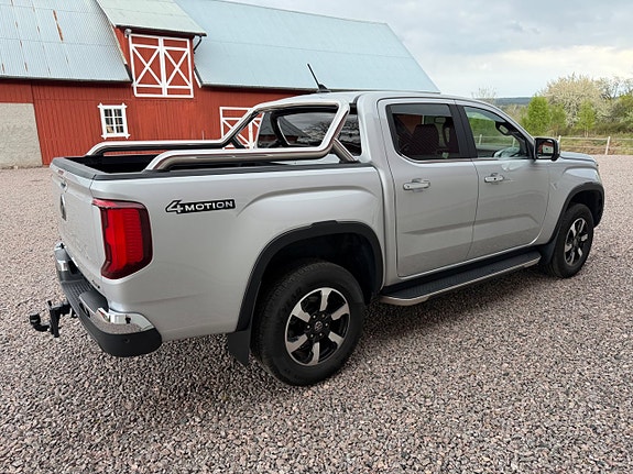Volkswagen Amarok 3 of 5