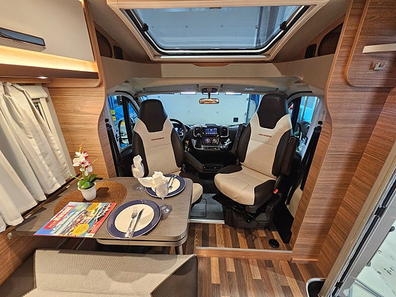 Weinsberg CaraCompact EDITION PEPPER 600 MEG 13 of 22