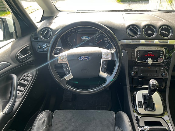 Ford S-MAX 8 of 10
