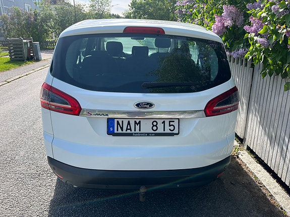 Ford S-MAX 3 of 5