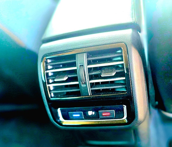 Volkswagen Passat 7 of 18