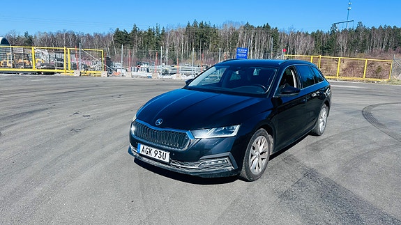 Skoda Octavia 3 of 5