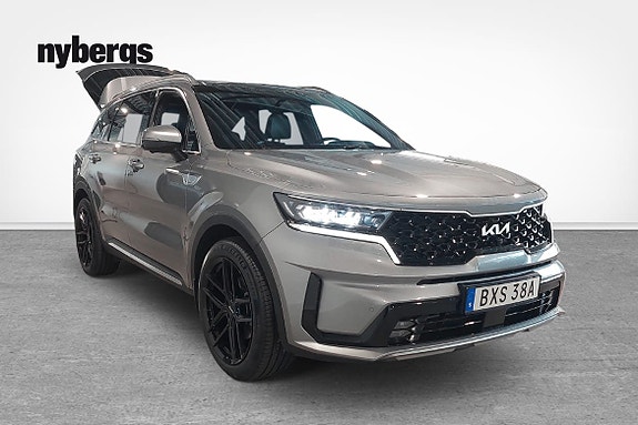 Kia Sorento 5 of 12