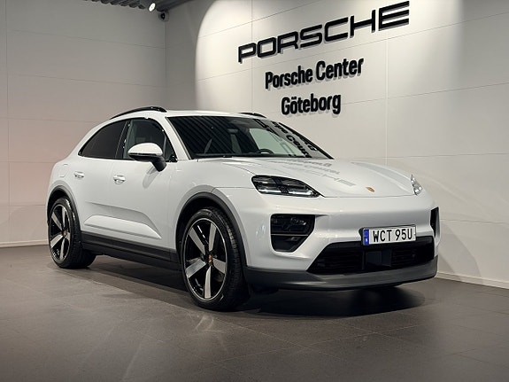 Porsche Macan 4 2 of 5